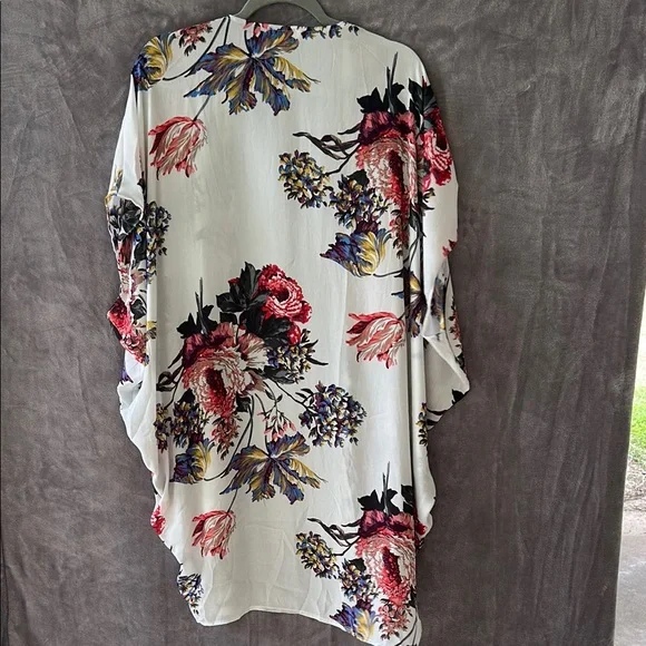 Umgee Multicolor Floral Kimono S/M - Picture 4 of 4